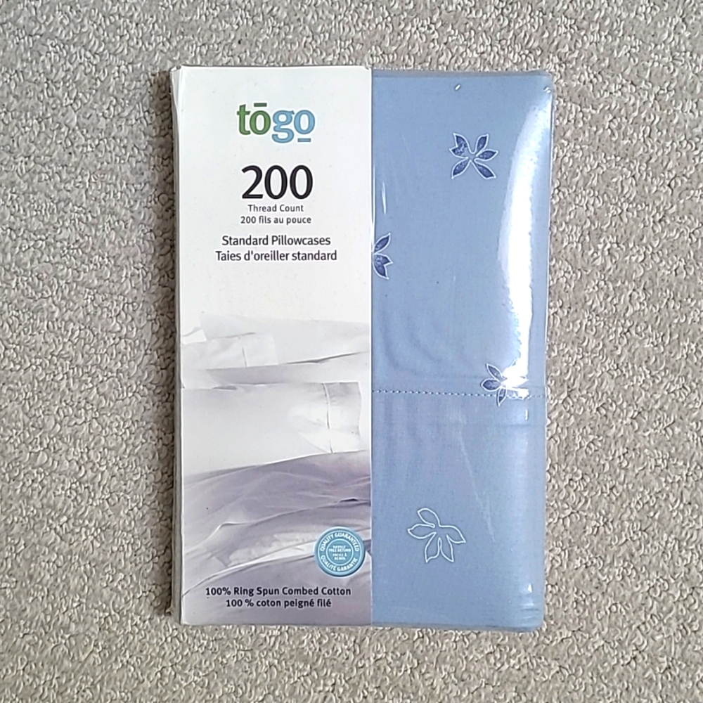 NWT - Set of 2 Standard Pillowcases